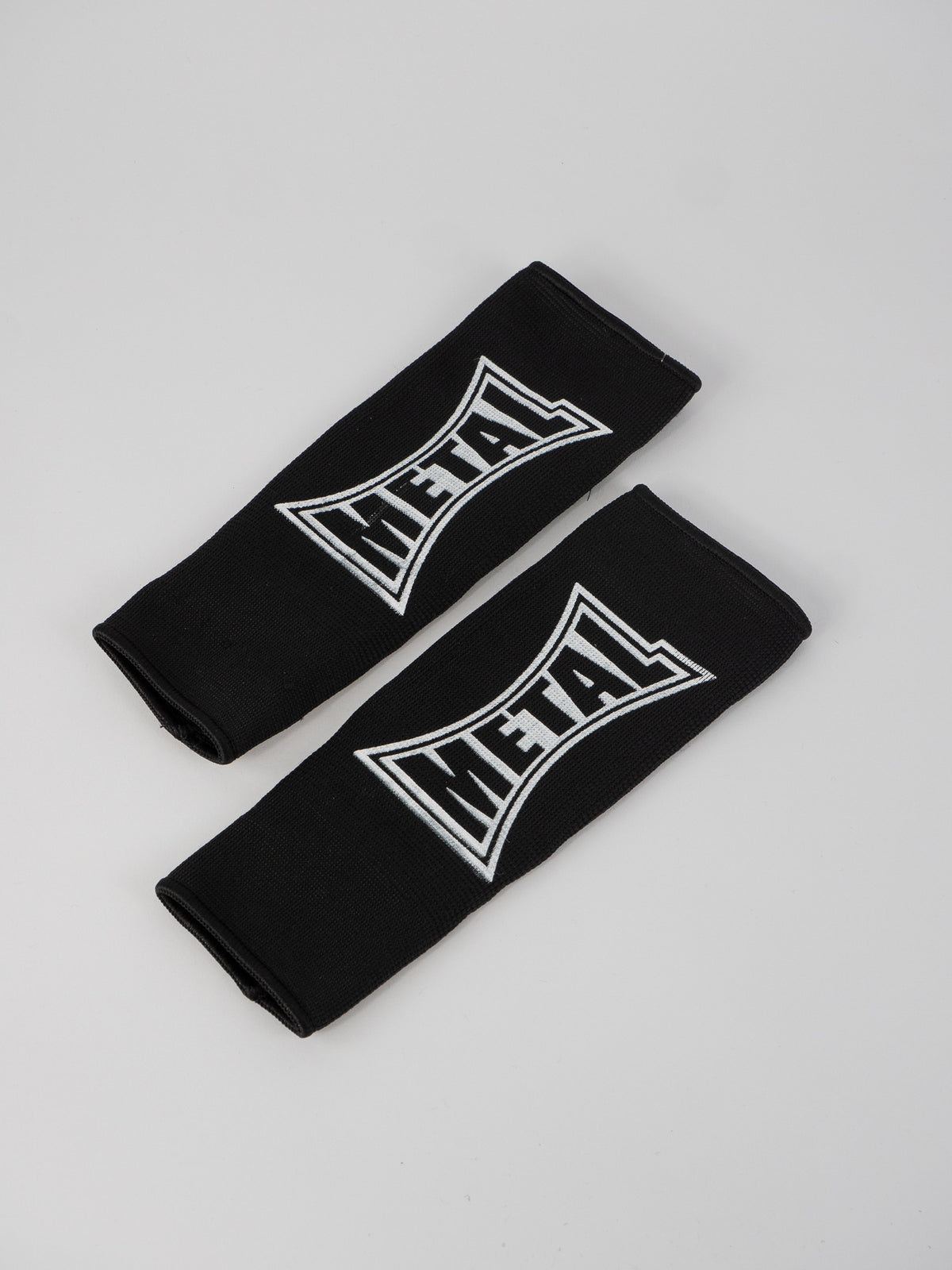 BLACK PAIR OF ANKLE BRACE