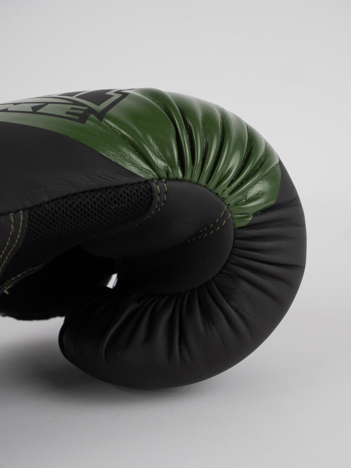 BLADE BLACK KHAKI BOXING GLOVES