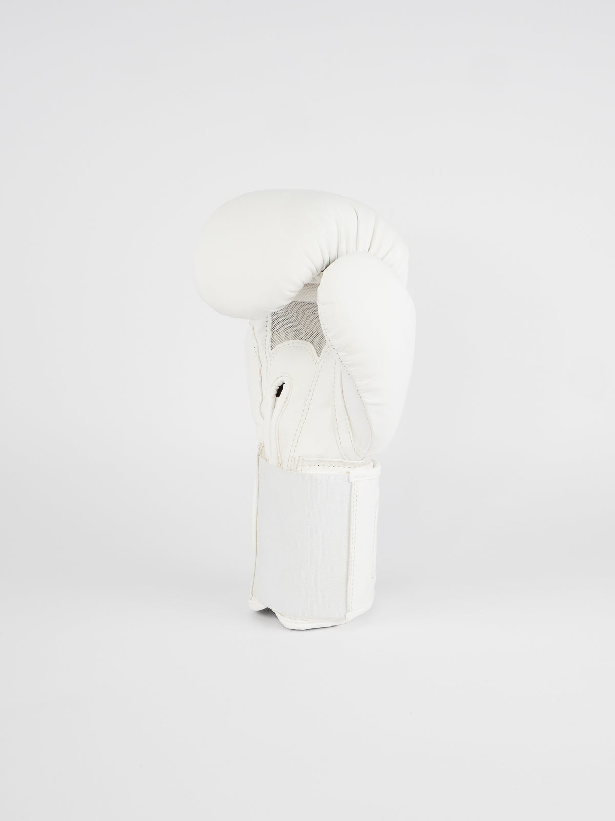 WHITE LIGHT COMPETITION BOXING GLOVES