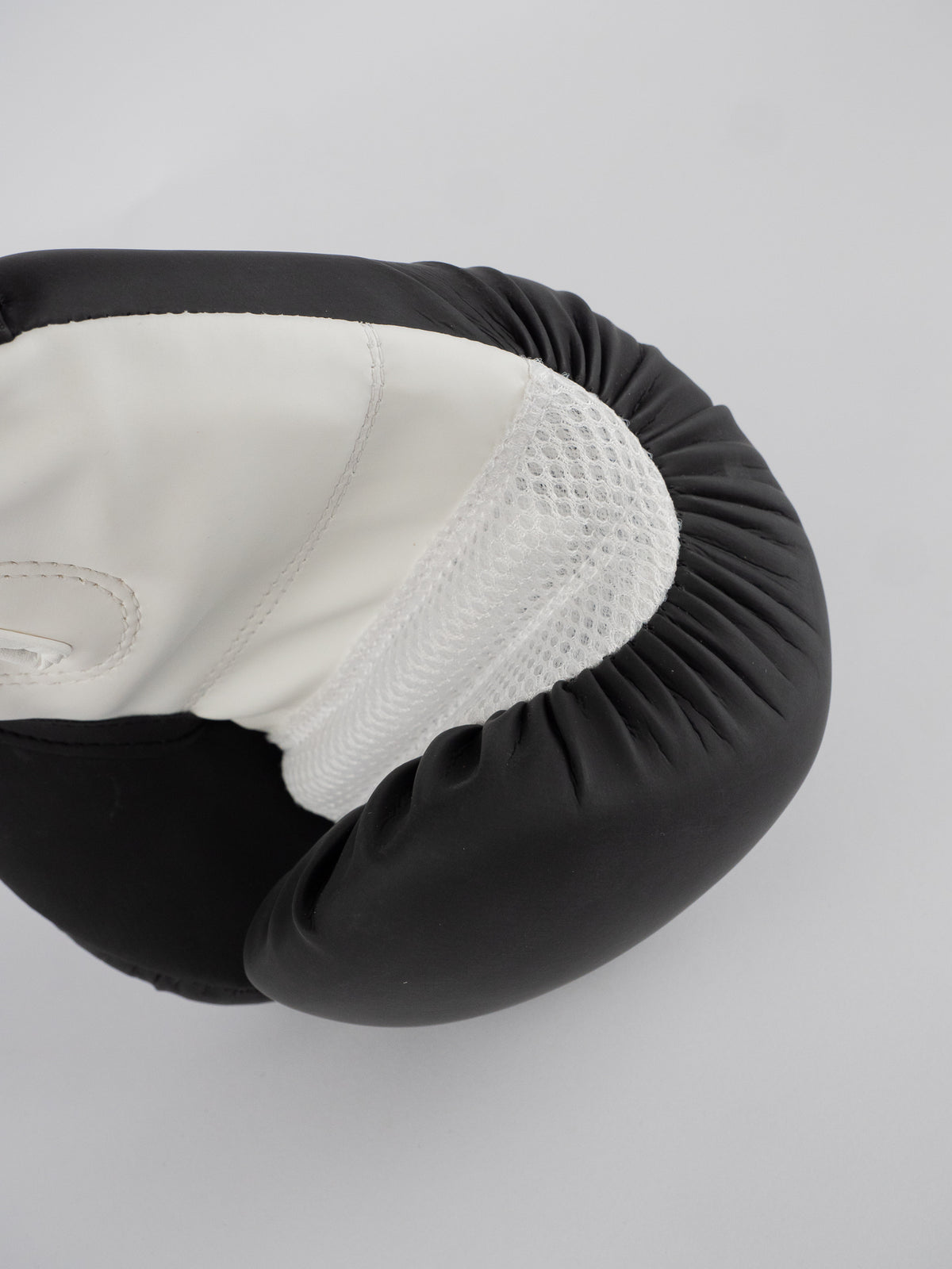 GANTS DE BOXE ENTRAINEMENT NOIR