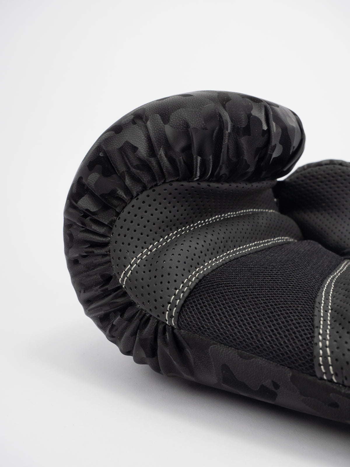 MIRROR BOXING GLOVES