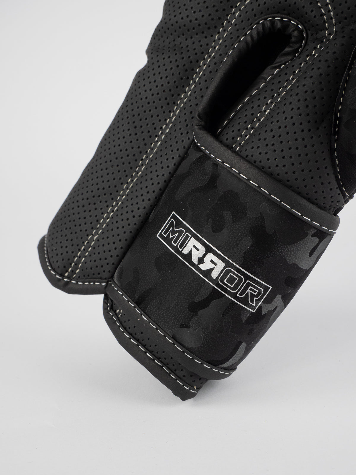 MIRROR BOXING GLOVES
