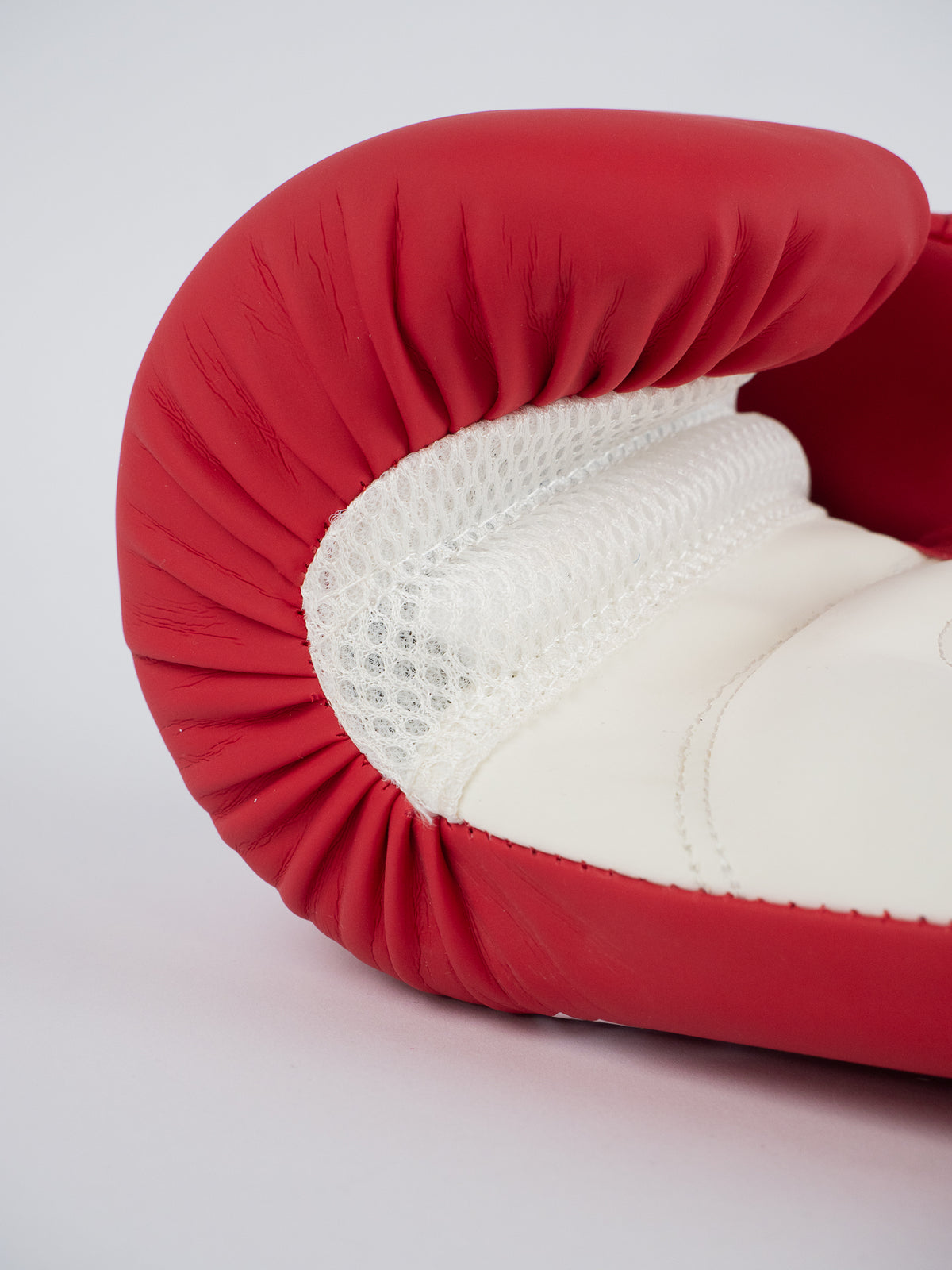 RED TRAINING BOXING GLOVES