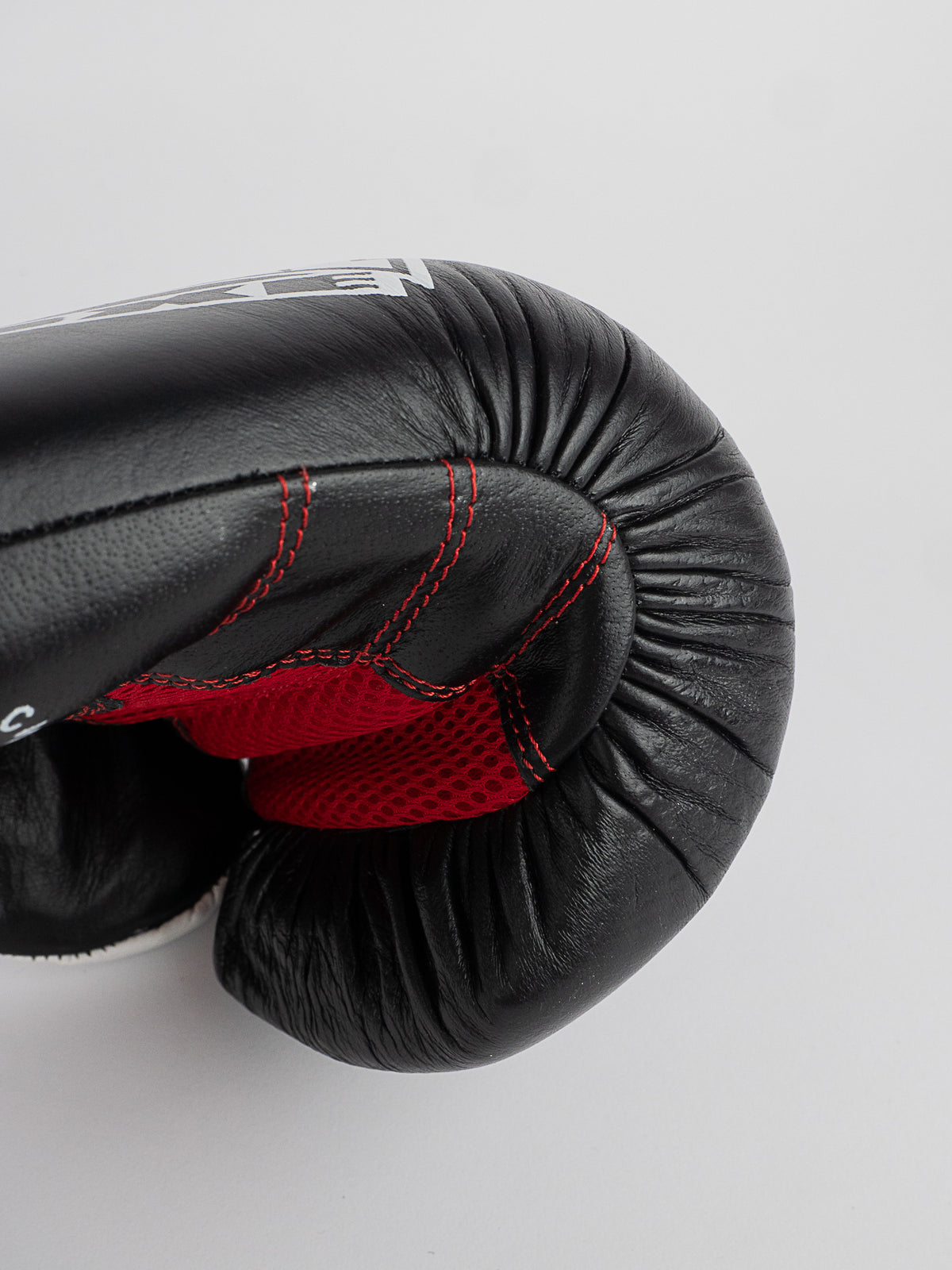 LEATHER SPARRING BOXING GLOVES 