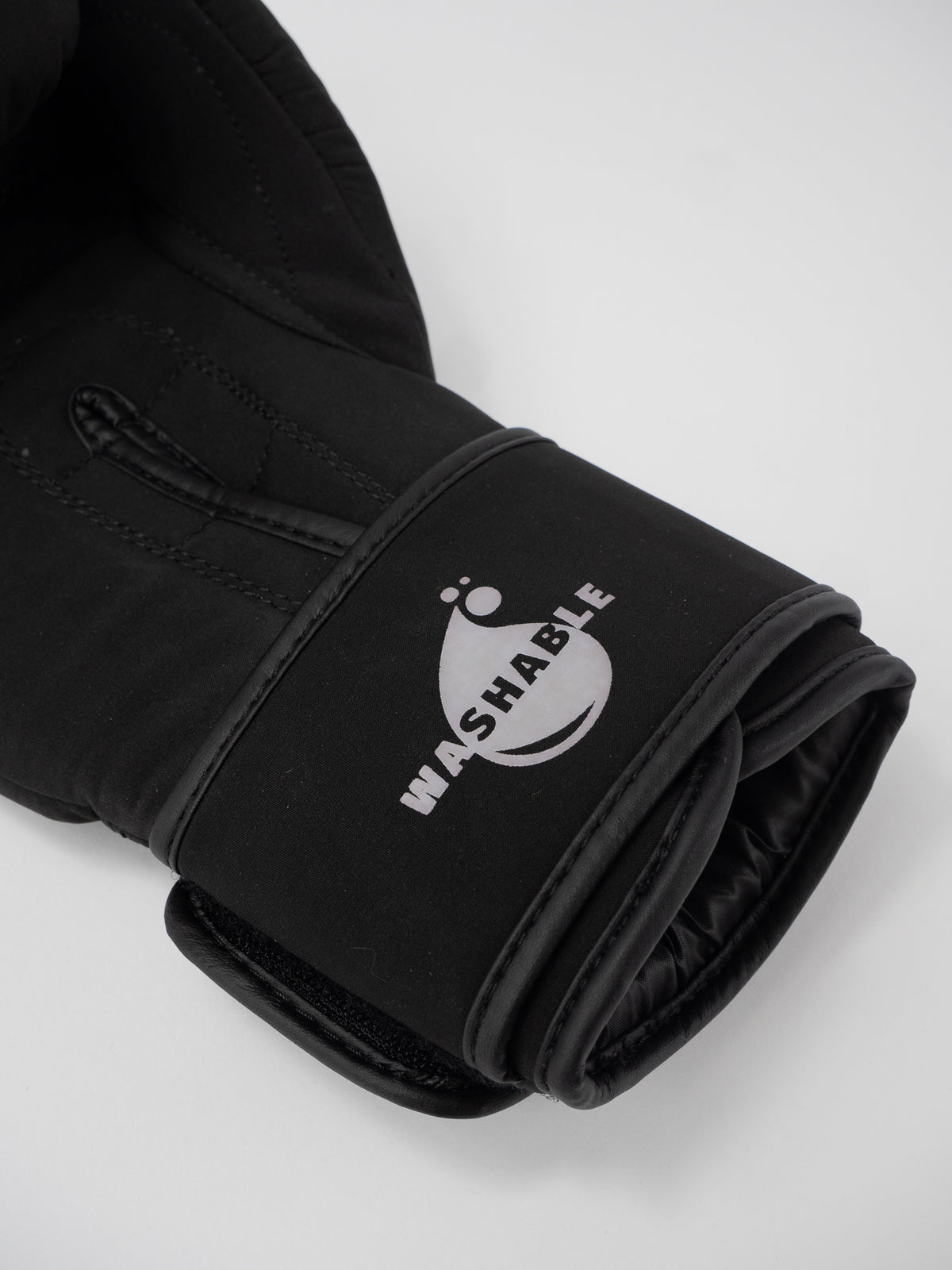 BLACK WASHABLE BOXING GLOVES