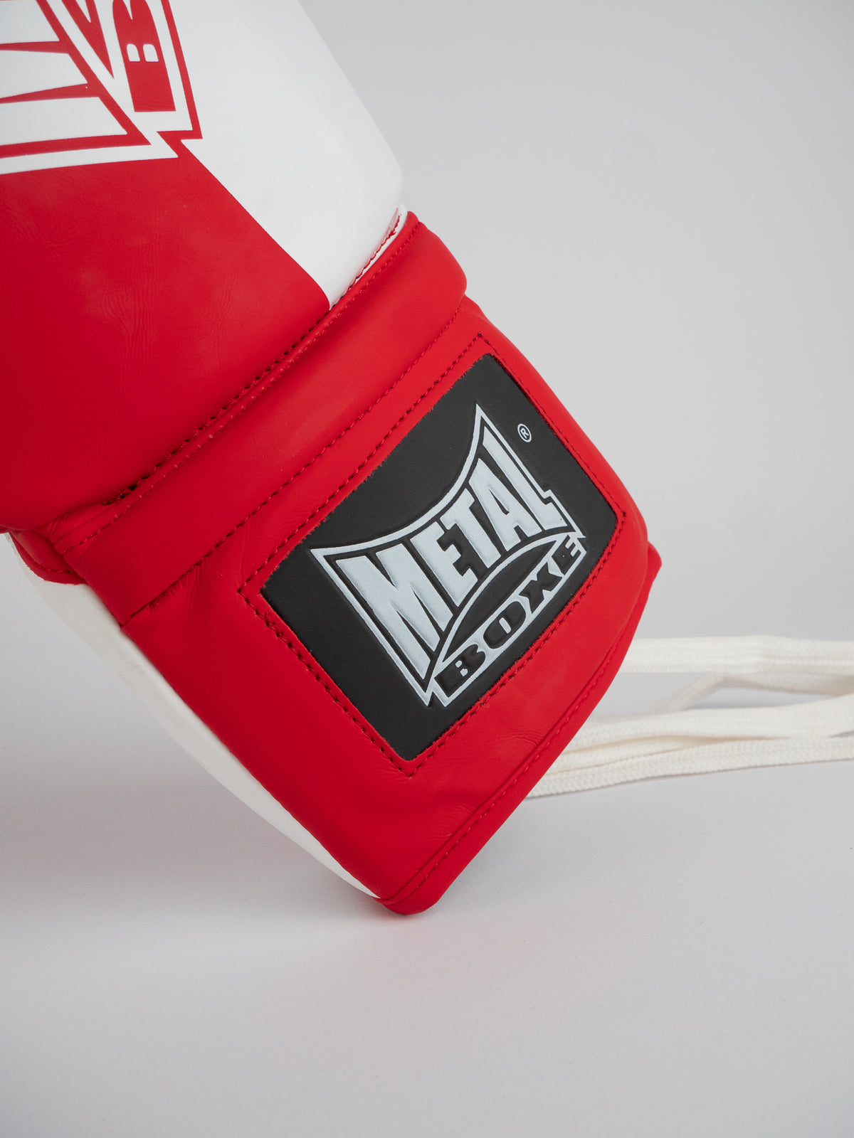RED LACE-UP COMPETITION BOXING GLOVES