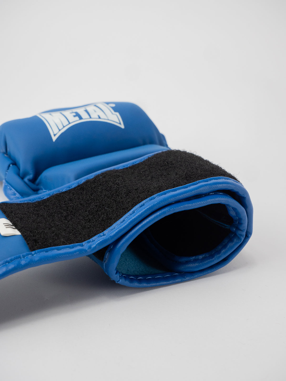BLUE MMA GLOVES